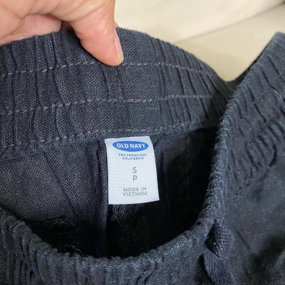 Old Navy Shorts - Picture 2 of 3